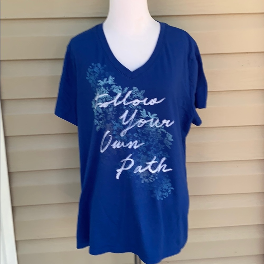 Five Star women’s blue v-neck capped sleeve tee